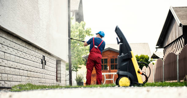 Best Pool Deck Cleaning  in Bayside, WI
